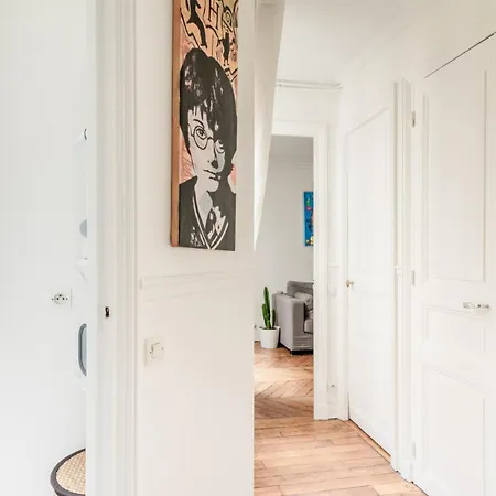 Apartment Charming In Heart Of Batignolles