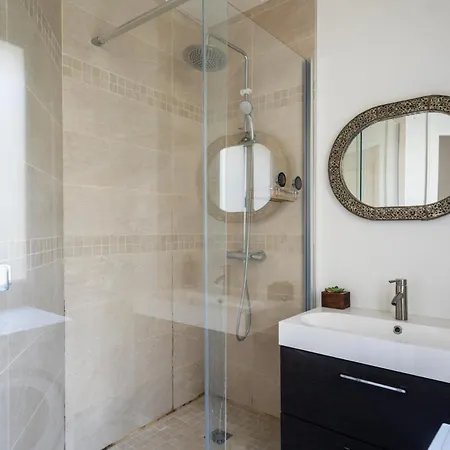 Apartment Charming In Heart Of Batignolles *